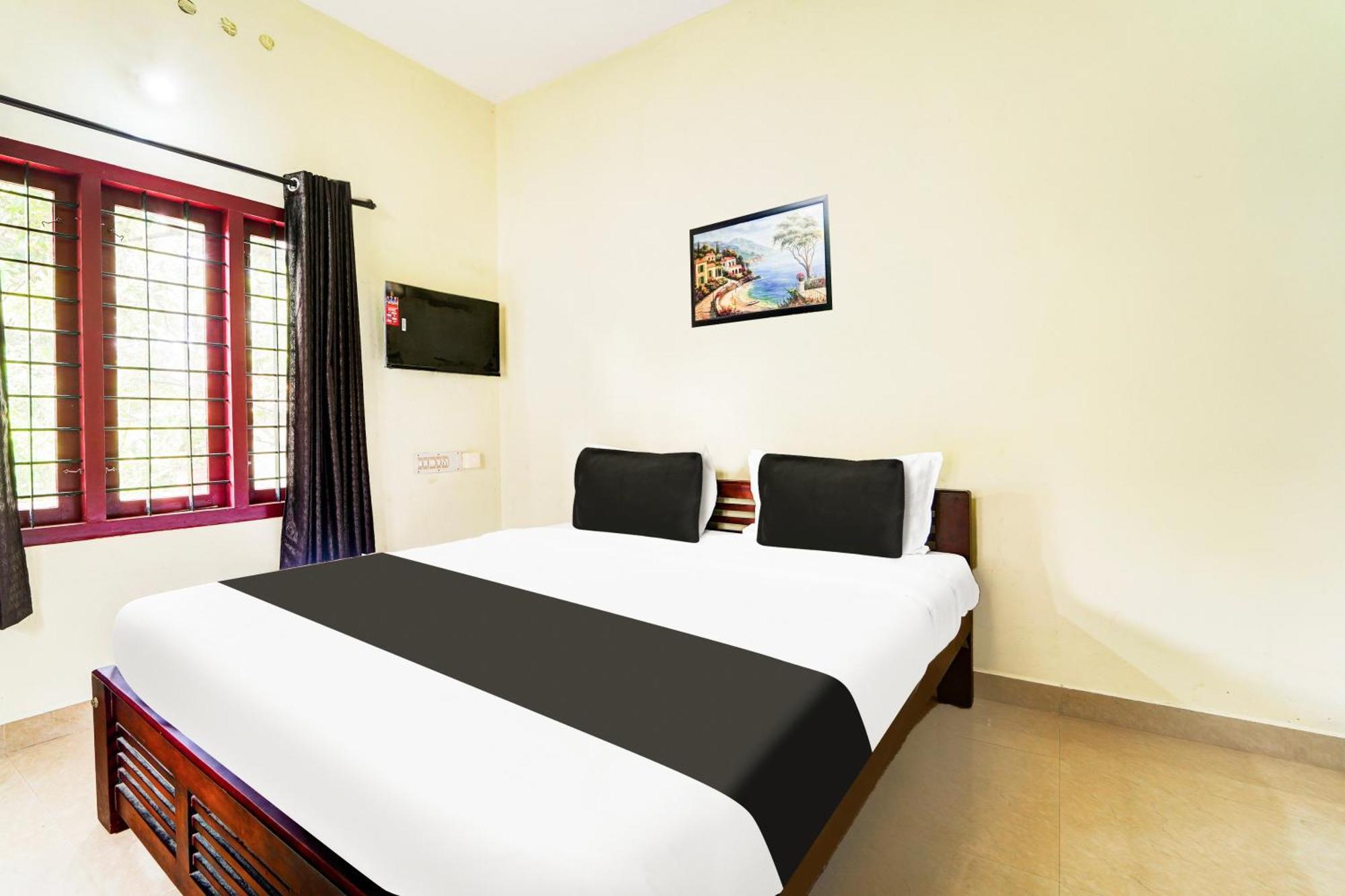 Super Hotel O Nettoor Near Lakeshore Hospital Kochi Exterior photo